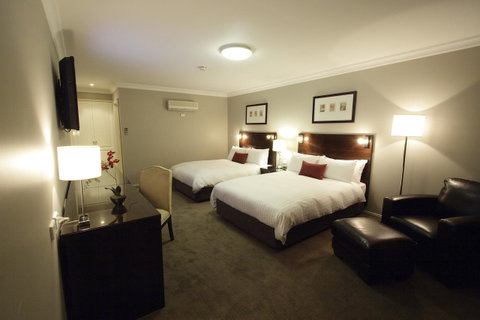 Carlyle Suites & Apartments - Accommodation Brisbane 11