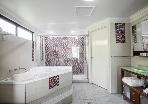 Mercure Darwin Airport Resort - Accommodation Brisbane 11