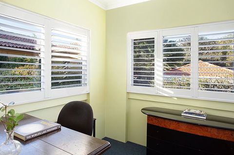 Art Deco Apartment With Breathtaking Water Views - Accommodation Brisbane 8