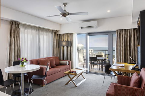 Oaks Darwin Elan Hotel - Accommodation Brisbane 16