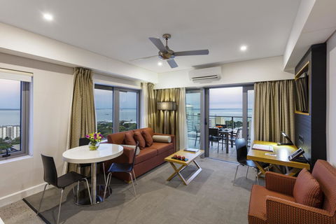 Oaks Darwin Elan Hotel - Accommodation Brisbane 2