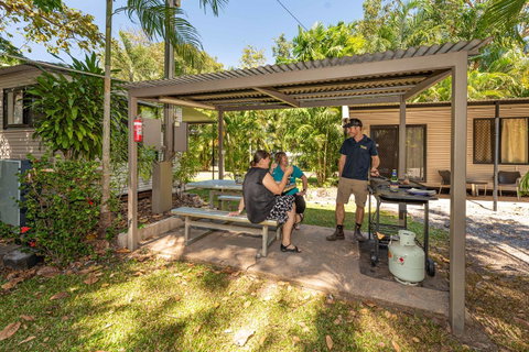 Oasis Tourist Park - Accommodation Brisbane 5