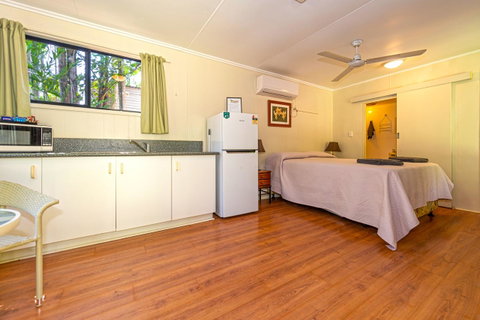 Oasis Tourist Park - Accommodation Brisbane 8
