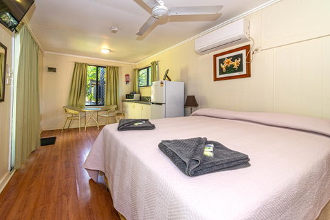 Oasis Tourist Park - Accommodation Brisbane 9