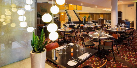 Crowne Plaza Canberra, An IHG Hotel - Accommodation Brisbane 3