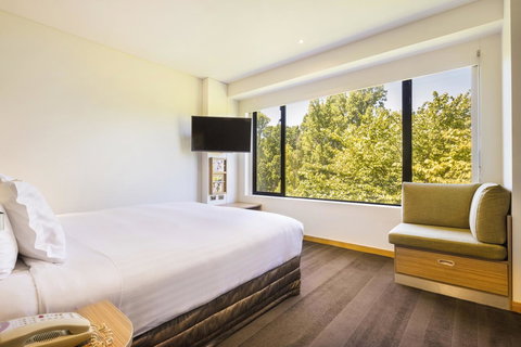 Crowne Plaza Canberra, An IHG Hotel - Accommodation Brisbane 30