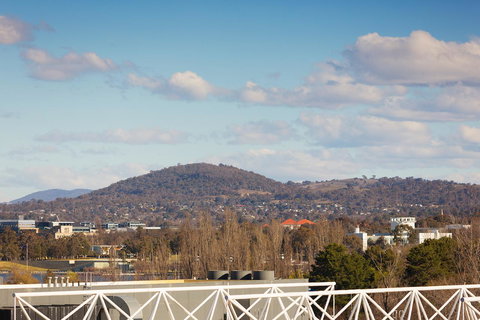 Crowne Plaza Canberra, An IHG Hotel - Accommodation Brisbane 16