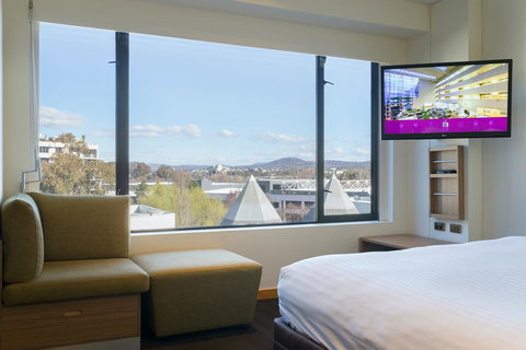 Crowne Plaza Canberra, An IHG Hotel - Accommodation Brisbane 19