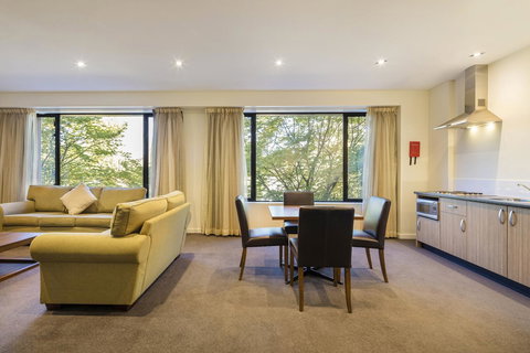 Crowne Plaza Canberra, An IHG Hotel - Accommodation Brisbane 35
