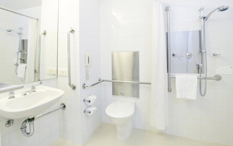 Crowne Plaza Canberra, An IHG Hotel - Accommodation Brisbane 24