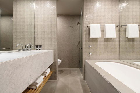 Hotel Realm - Accommodation Brisbane 14