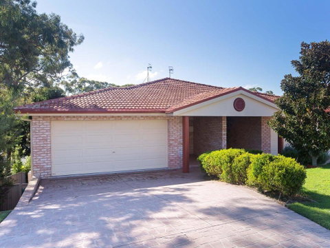 Bonito At Bagnalls Beach' 1/6 Bonito Street - Pet Friendly, Air Conditioning - Accommodation Brisbane 3
