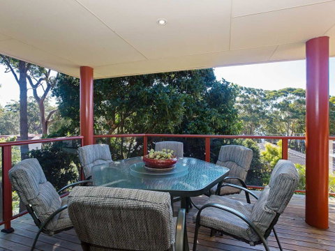 Bonito At Bagnalls Beach' 1/6 Bonito Street - Pet Friendly, Air Conditioning - Accommodation Brisbane 0