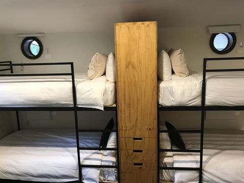 Boogie Woogie Beach House - Accommodation Brisbane 3