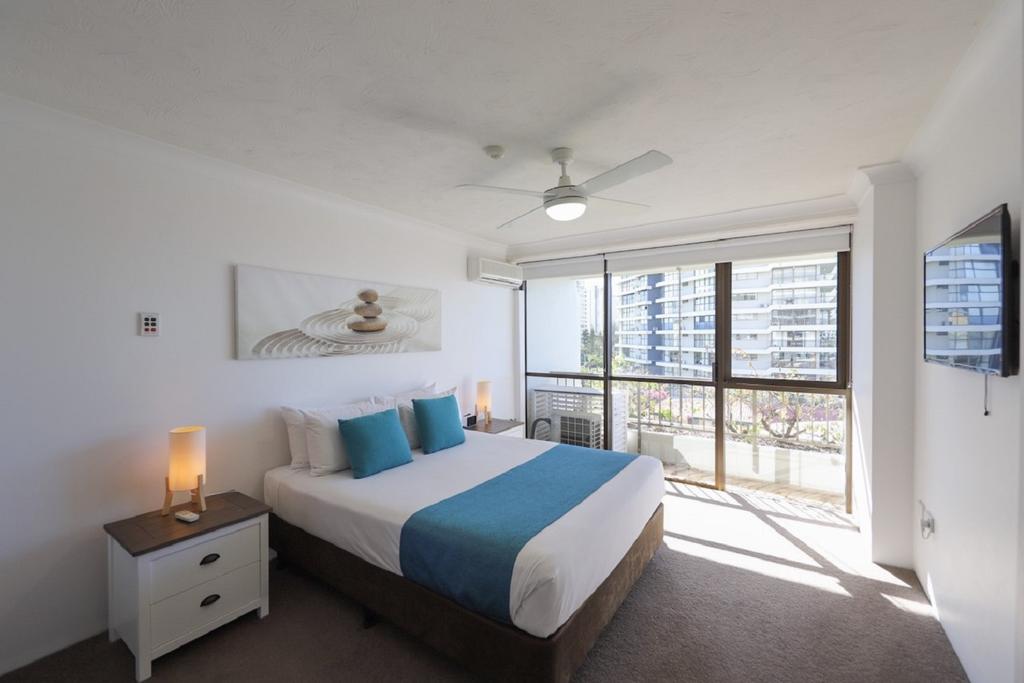Main Beach QLD Accommodation Brisbane