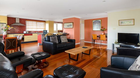 BOUTIQUE STAYS - Sandy Haven A - Accommodation Brisbane 0