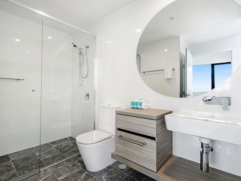BRAND NEW Qube Broabeach Luxury 2 Bedroom - Accommodation Brisbane 3