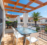 Breakers Block 3 - Unit 2 - Pool in complex - across the road from the beach - Accommodation Brisbane