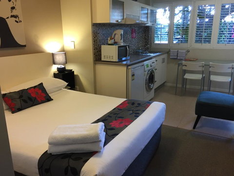 Brisbane Street Studios - Accommodation Brisbane 3