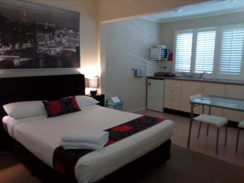 Brisbane Street Studios - Accommodation Brisbane 1
