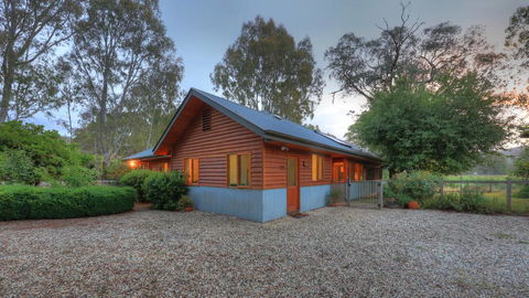 Buffalo River Homestead - Accommodation Brisbane 1