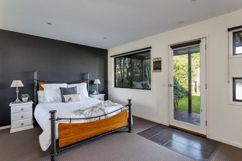 Bungalow On The Coast - Accommodation Brisbane 3
