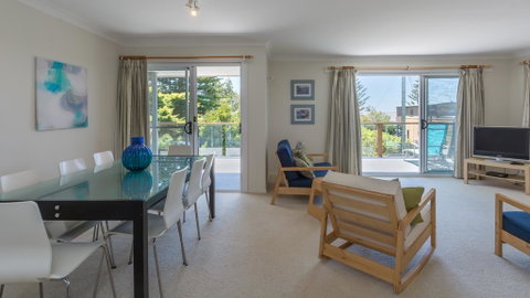 By The Sea, Culburra Beach - Accommodation Brisbane 3