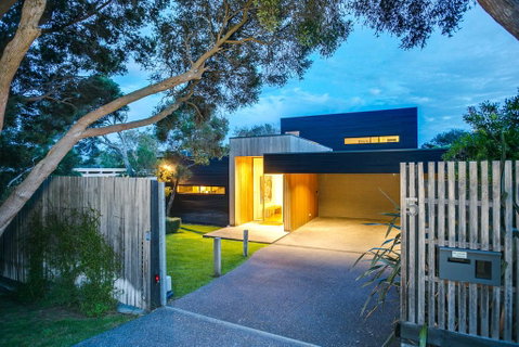 C-Escape - Accommodation Brisbane 1