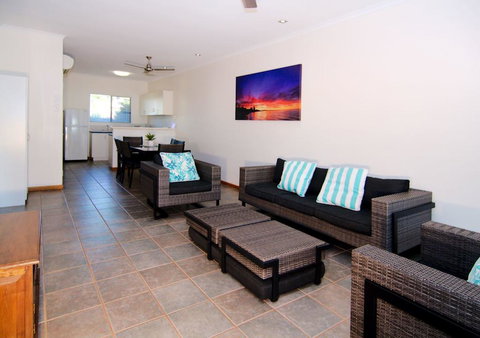 Cable Beach Apartments - Accommodation Brisbane 2
