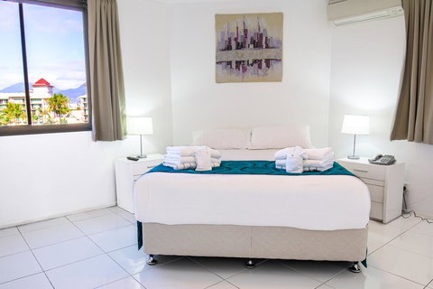 Cairns Aquarius - Accommodation Brisbane 1
