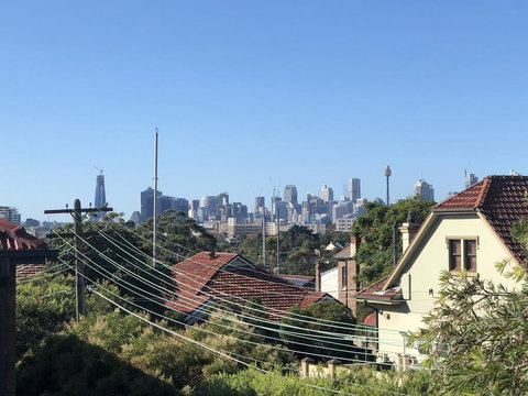 Cambridge Lodge - Accommodation Brisbane 1