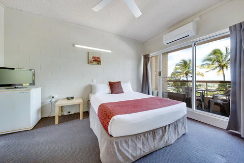 Camelot Motel - Accommodation Brisbane 2
