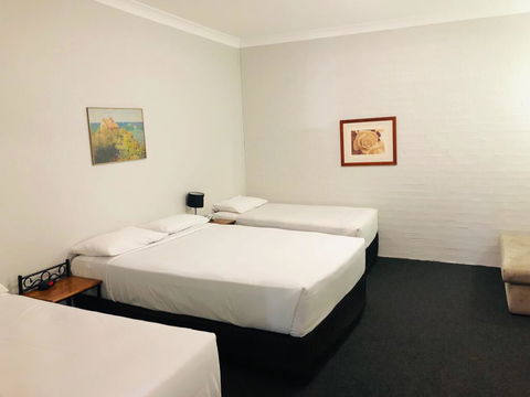 Campbelltown Colonial Motor Inn - Accommodation Brisbane 2