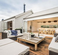 Capri House - Accommodation Brisbane