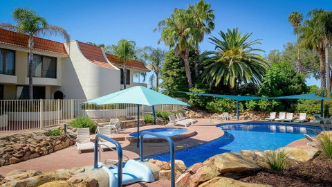 Capri Waters Country Club - Accommodation Brisbane 2