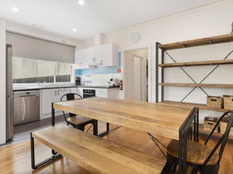Captains Cottage - Accommodation Brisbane 3