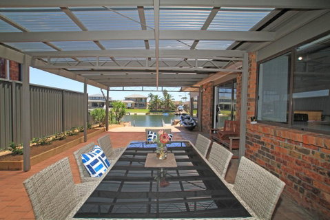 Carefree On Cormorant - Accommodation Brisbane 0