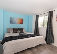 Carramar Studio KingBed PrivateRm 1 min To station - STUDIO - Accommodation Brisbane