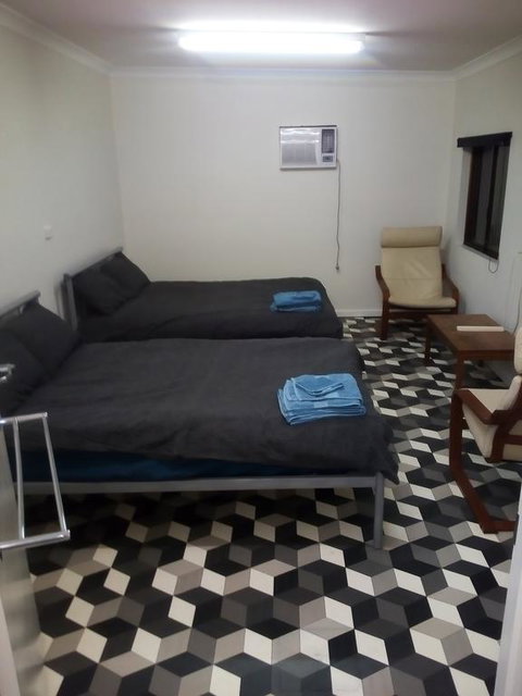 Cartledge Ave - Accommodation Brisbane 2