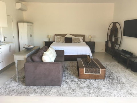 Casablanca, Peaceful Couples Retreat, Avalon Beach - Accommodation Brisbane 3