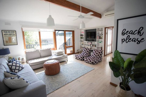 CASTAWAY - Accommodation Brisbane 1