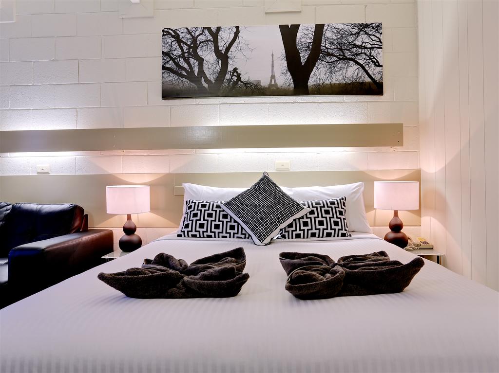 Moglonemby VIC Accommodation Brisbane