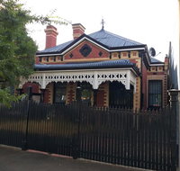 CBD home Rinaldi's - Accommodation Brisbane