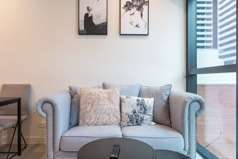 CBD Modern Classic 1 Bedroom Apt@La Trobe Tower - Accommodation Brisbane 1