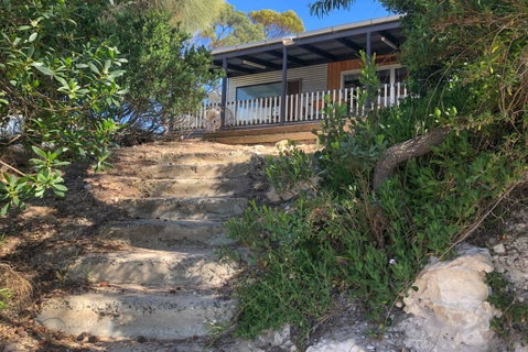 CDC-625 Beach House - Accommodation Brisbane 3
