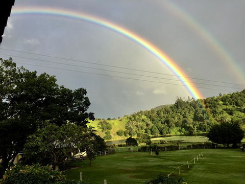 CedarBrae Country Stay - Accommodation Brisbane 1