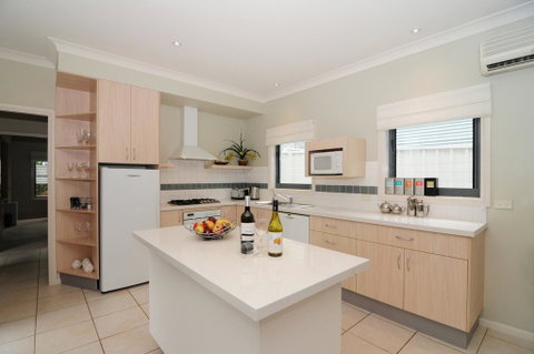 Ceespray On Owen - Accommodation Brisbane 1