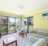 Champagne Court 1 with Water Views - Accommodation Brisbane