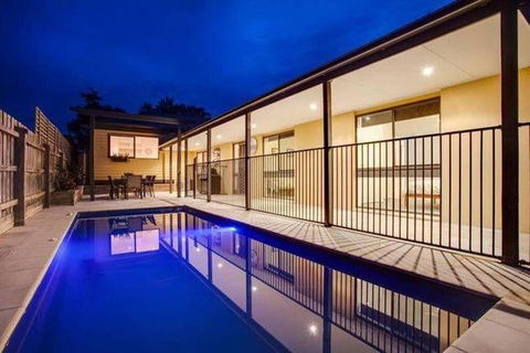 Charmes, Paradise By The Shore - Accommodation Brisbane 0