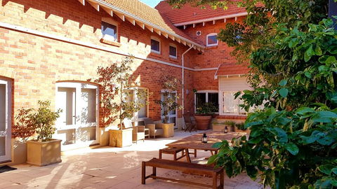 Chateau Cottesloe By The Beach - Accommodation Brisbane 0
